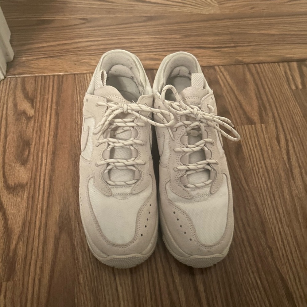 Nike Women's Athletic Shoes - White